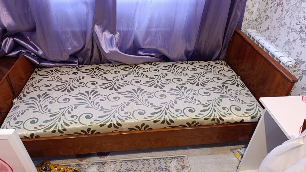 Кровать бу производство Румыни в хорошем состоянии