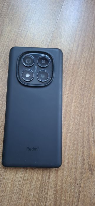 Продавам Xiaomi Redmi Note 14 Pro Midnight Black 8GB RAM 256 ROM - гаранционен