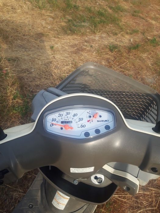 Скутер suzuki lets4