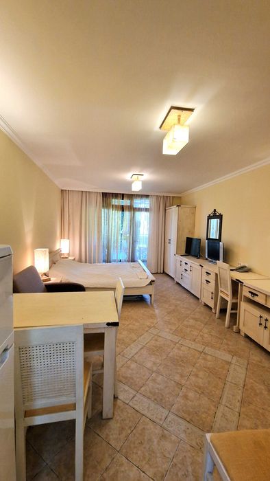 Продава се Едностаен апартамент в Созопол - 57 кв.м за 1141 €/кв.м - Снимка #2