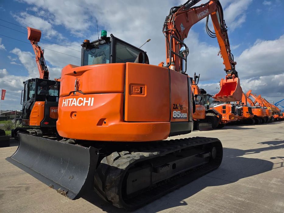 Hitachi ZX85, 2022, 3.177h, LAMA NIVELARE, senile CAUCIUC NOI, CUPLA RAPIDA HIDRAULICA+3 cupe noi, adanc sapare 5m, latimie 2,2m, inst picon pe brate, inst rotire pe brate, Aer condi, Antifurt, Computer in lb romana, leasing 4 ani-PROMOTIE 62.900 EUR+Tva