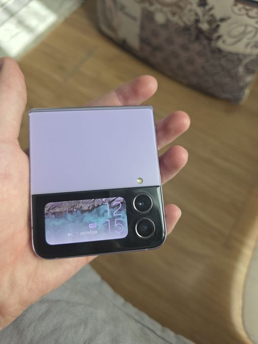 Z 4 flip 256 гб обмен