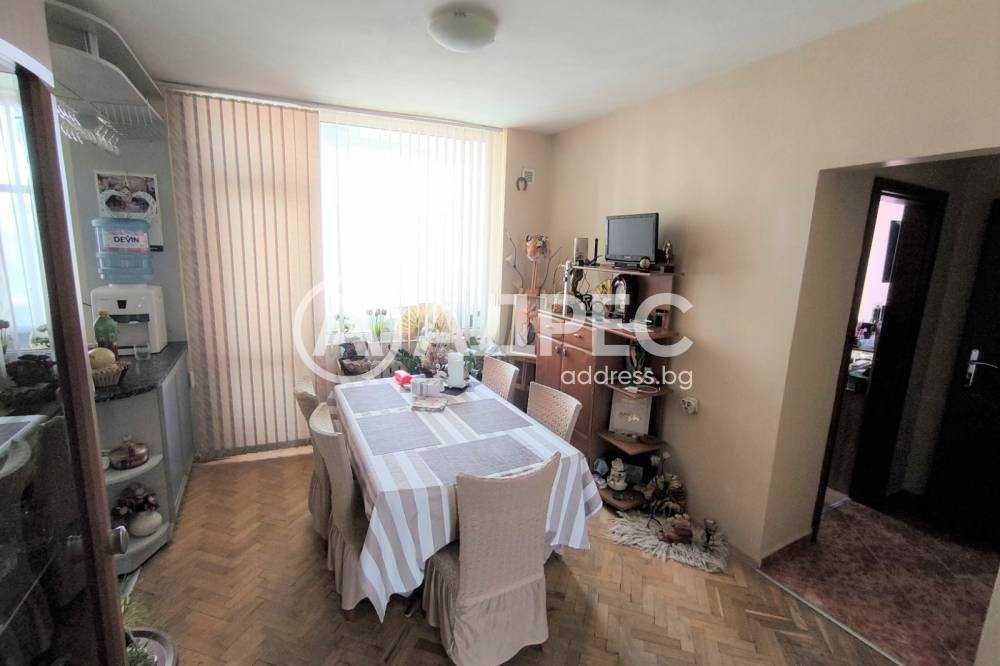 Продава се Тристаен апартамент в Разград, Лудогорие - 98 кв.м за 724 €/кв.м - Снимка #1