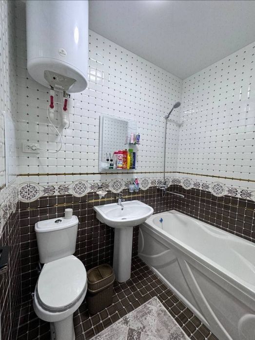 5-мкр.да жойлашган 2 хонали квартира ижарага берилади