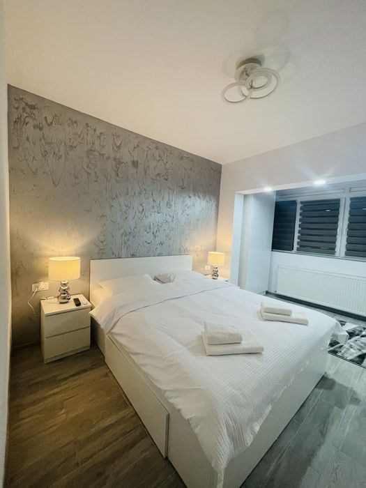 Proprietar vand apartament Gh Lazar