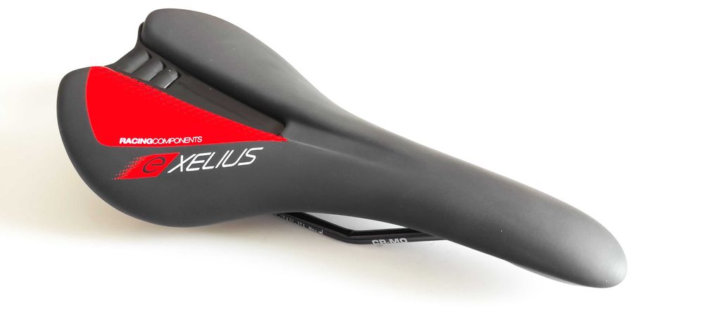 Sa bicicleta Lapierre Xelius noua