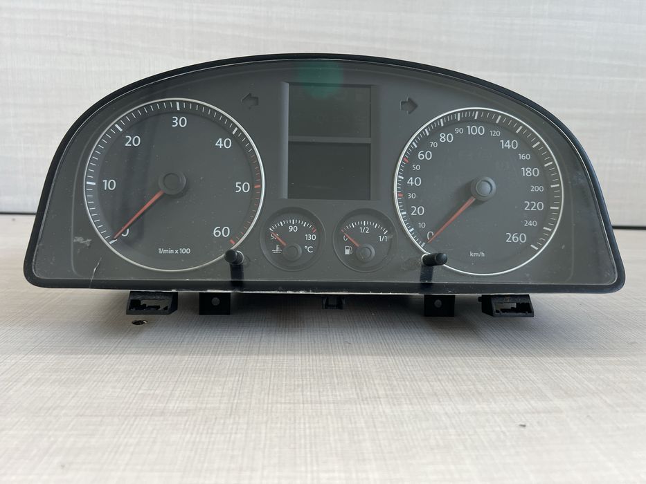 Километраж VW Golf 5 Touran