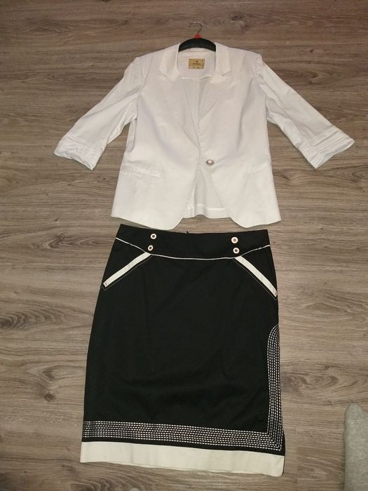 Классический костюм на девушку( женщину)