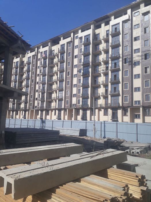 Продается срочно квартира в новостройке, коробка