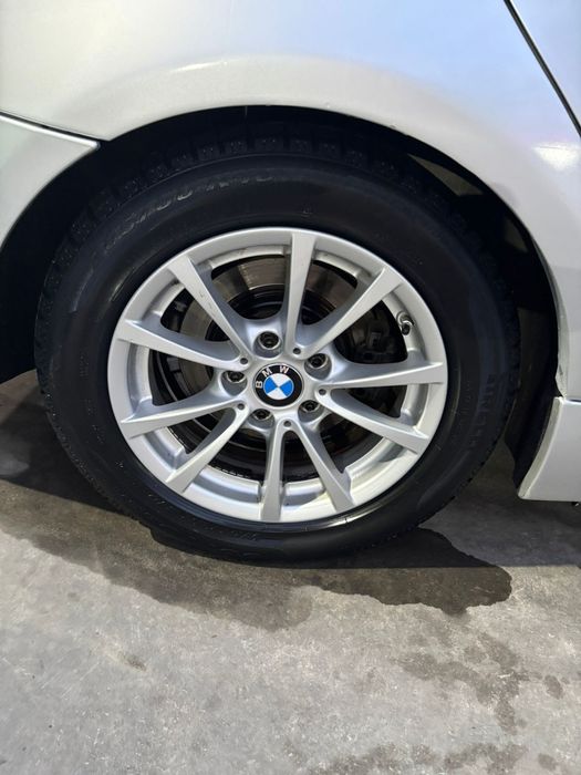 Vând bmw e91  detalii in privat