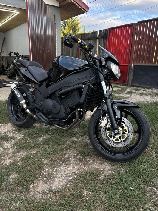 Honda vfr 800 naked
