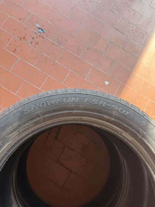 vand 4 anvelope dimensiuni diferite