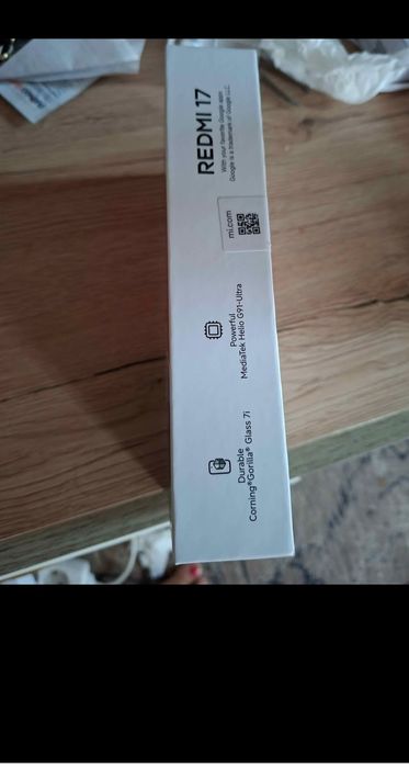Vand redmi 17 4g nou