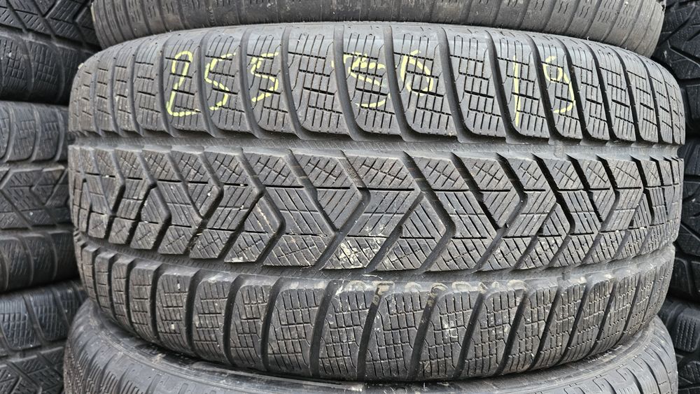 Anvelope de iarna Pirelli 235 55 19 si 255 50 19