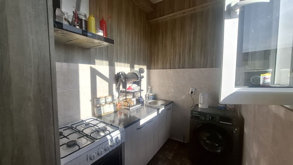 Sotiladi Kvartira Sergili 6a  2/7/7  Metro 2 chi 3 chi bekat