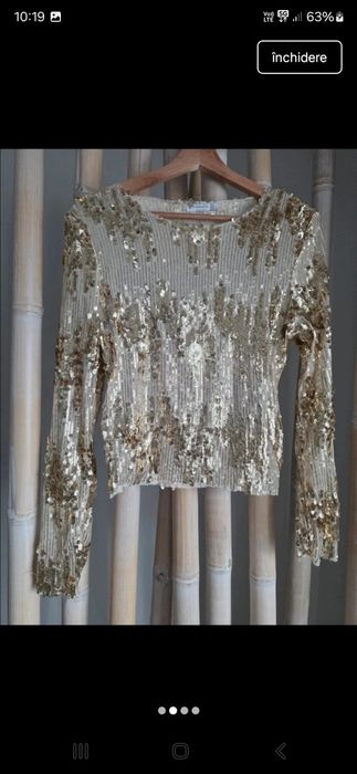 Top cu paiete stradivarius