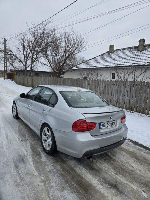 Dezmembrez bmw e90 fl 320d N47D20C