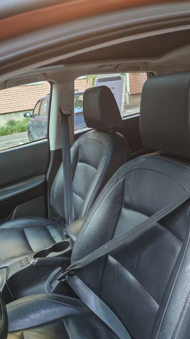 Nissan Qashqai J10