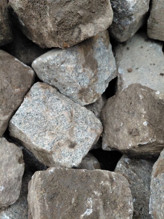 Piatră cubica,granit