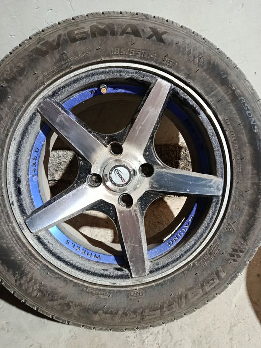 Sakadiska baloni bilan