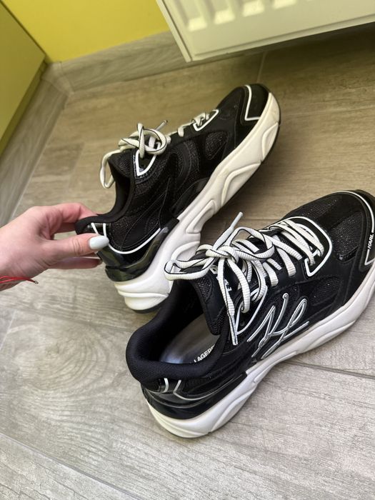 Обувки Karl Lagerfeld