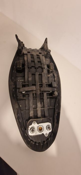 Motor complet si Sa sezut scaun Suzuki Gladius SVF650