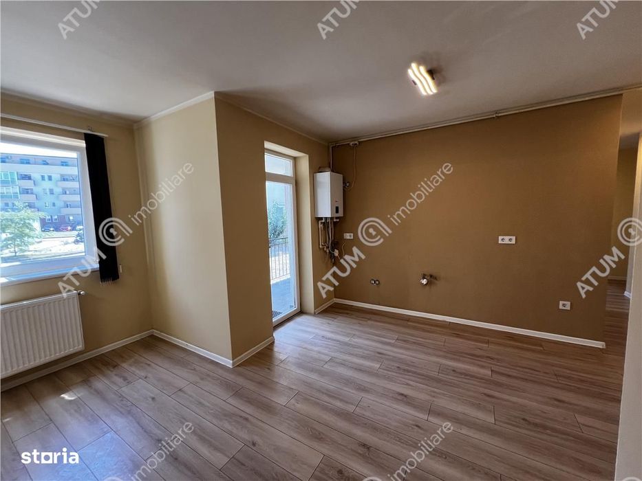 Spatiu comercial de 2 camere cu 2 bai 3 locuri de parcare zona Lazaret