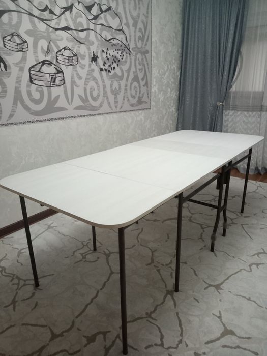 Стол книжка бу..