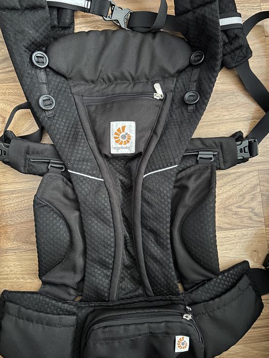 Раница за бебеносене ERGOBABY ONNI BREEZE