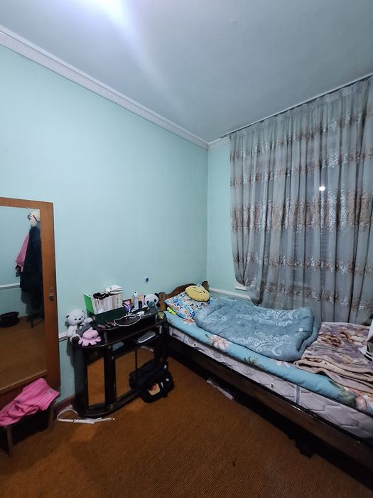 Қора қамиш 1/4 да 4/3/4 квартира сотилади