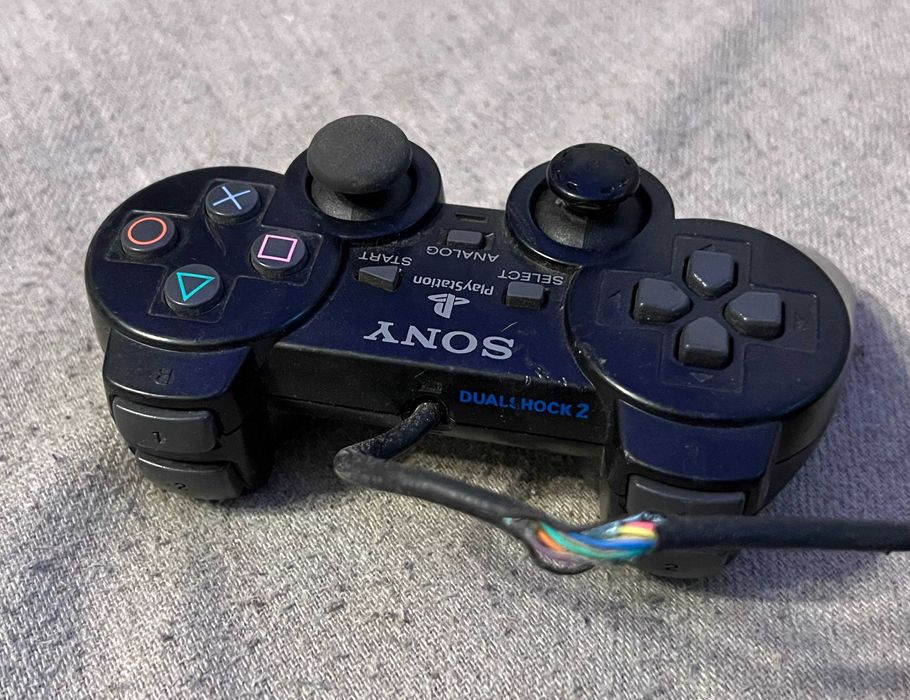 Controller Sony PlayStation DualShock SCPH 10010 cablu defect