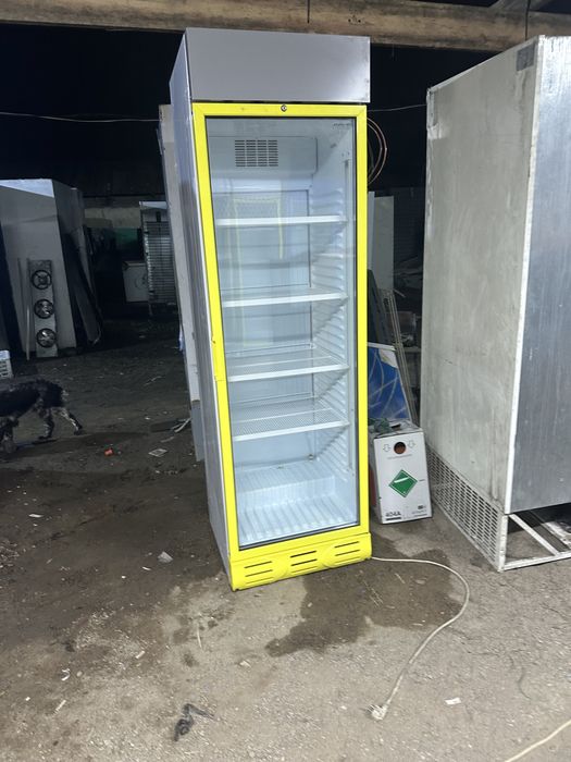 Холодильники витриный