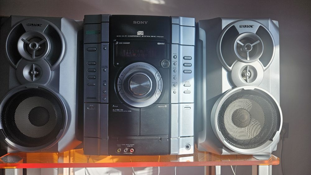 Combina,mini HiFi system Sony+telecomanda