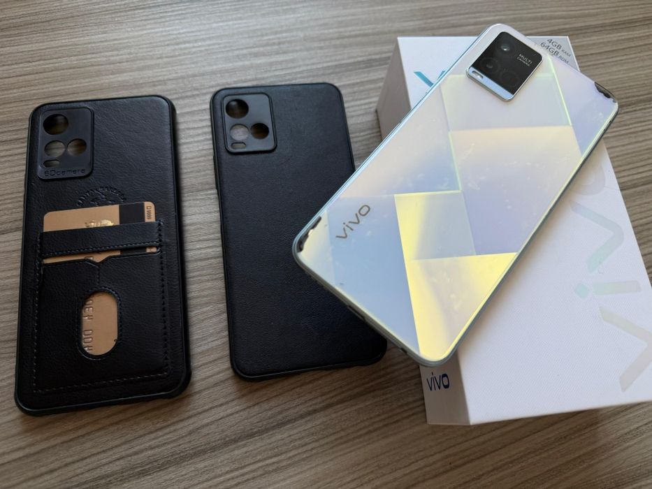 Продам телефон Смартфон VIVO Y21