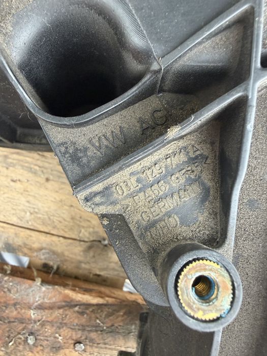 Комплект всмукателен колектор 03L129711A с дроселова клапа 03L128063R VDO за VW Golf Passat Audi Skoda 2.0 TDI