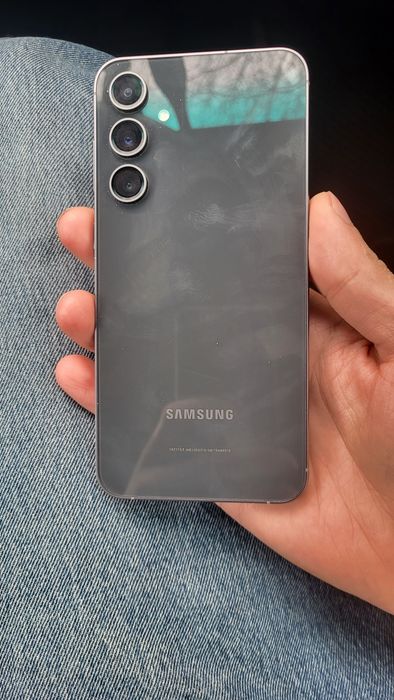 Samsung S23 FE 8/256gb + galaxy buds 2 pro