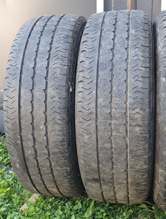 Cauciucuri 205 65 16 C cu jante tabla