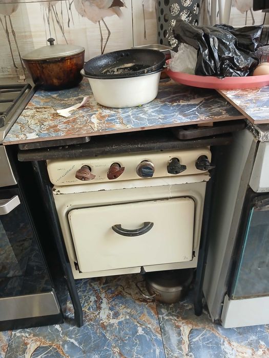 Газ плиты немецский российский , 3 шт срочно !