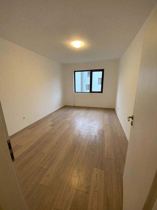 Дава се под наем Тристаен апартамент в София, Витоша - 87 кв.м за 1200 € - Снимка #2