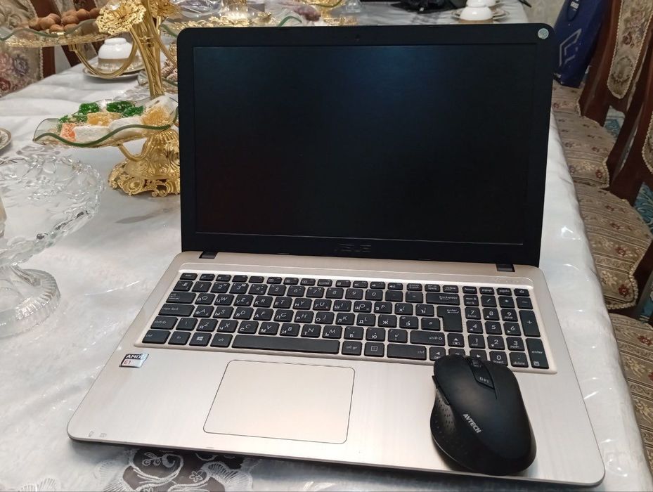 Notbuk Asus new AMD E1