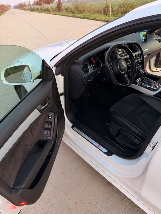Audi A5 Vând Audi A5 Sportback Alb - Automat, S-Line