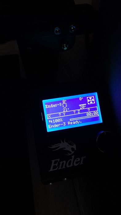 Imprimantă 3D Creality Ender 3 – ca nouă + accesorii