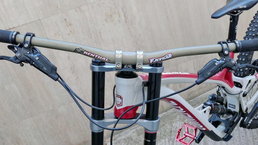 Commencal Supreme DH 29 Team – състезателен Downhill