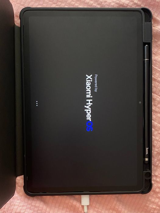 Продам планшет Redmi Pad SE в отличном состоянии