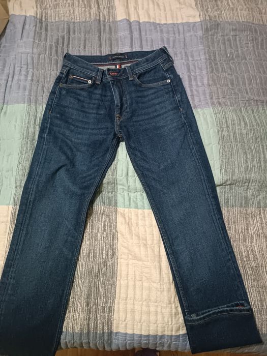 Джинсы Tommy Hilfiger, размер 28,по 150 тысяч