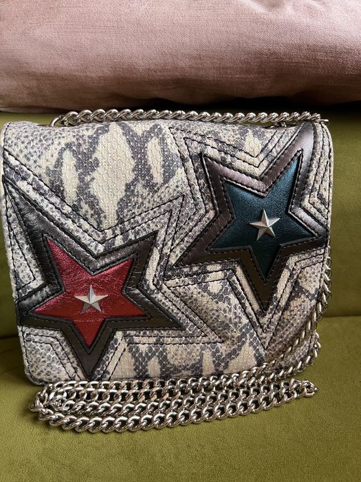 Оригинална чанта на Just Cavalli, запазена е с етикет,торбичката е към чантата за повече  информация на лс