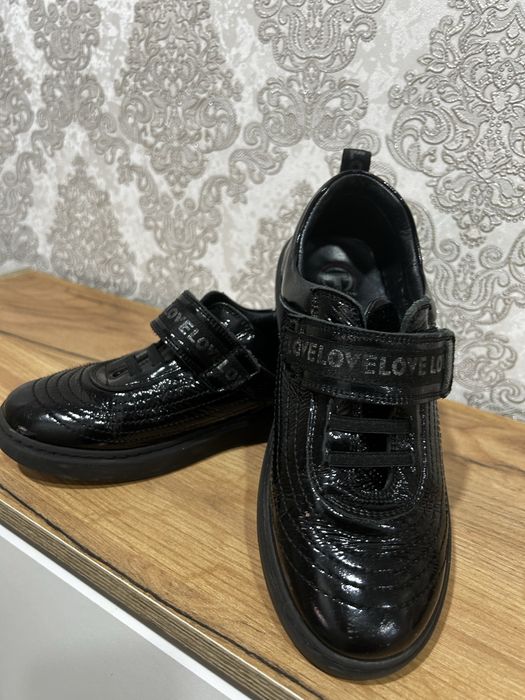 Кожаная обувь для девочек 34 р