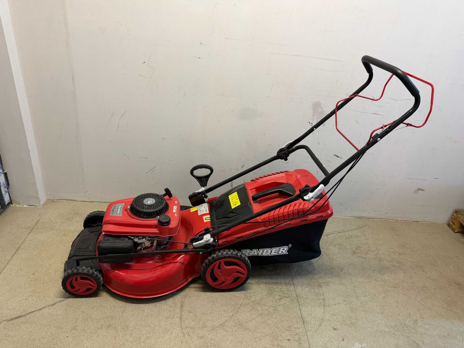 Косачка бенз. самоход 3.2kW 53cm 21" 60L 2500m2 RD-GLM10