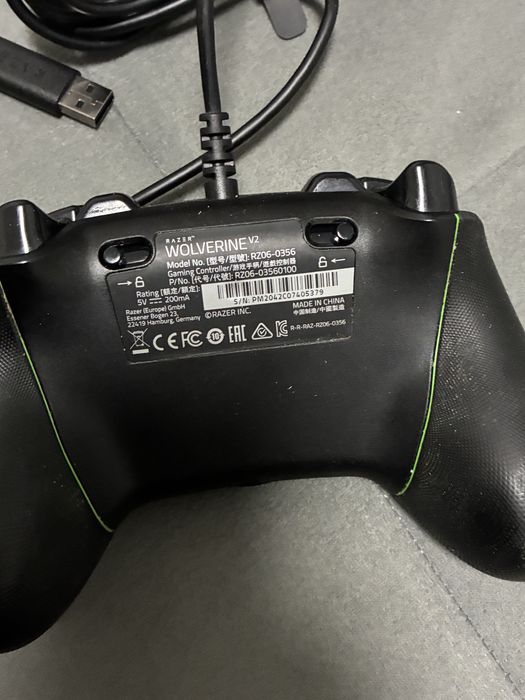 Razer Wolverine v2 - Xbox Series X/ PC