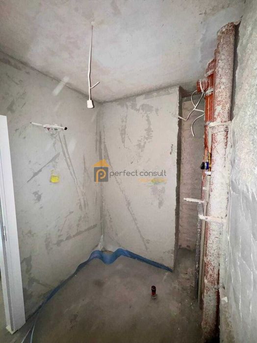 Продава се Двустаен апартамент в Пловдив, Каменица 2 - 81 кв.м за 1039 €/кв.м - Снимка #8